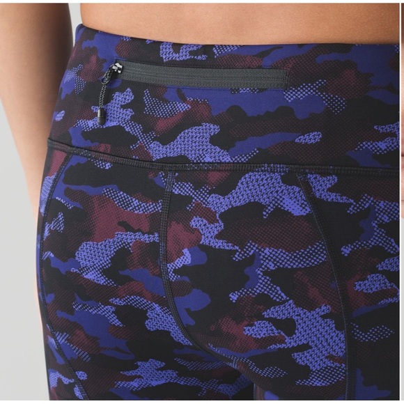 Lululemon Pace Rival Crop Hounds Camo Emperor Blue Black / Black 4 - Picture 3 of 11